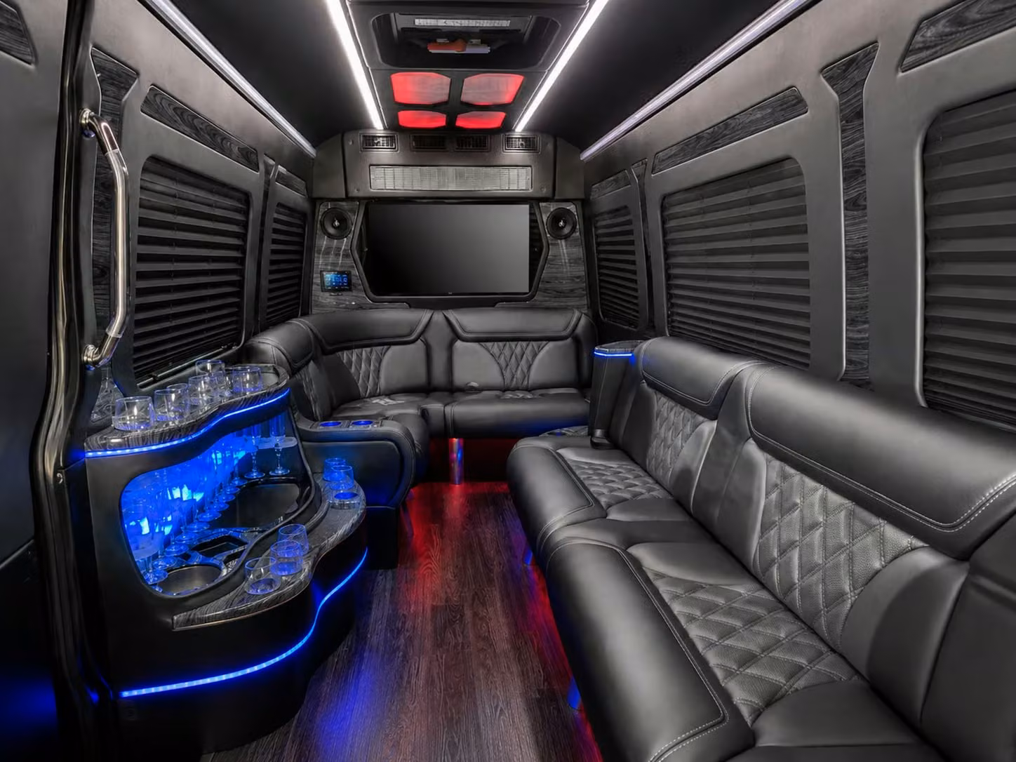 airport and hotel shuttle transportation for evansville business travelers