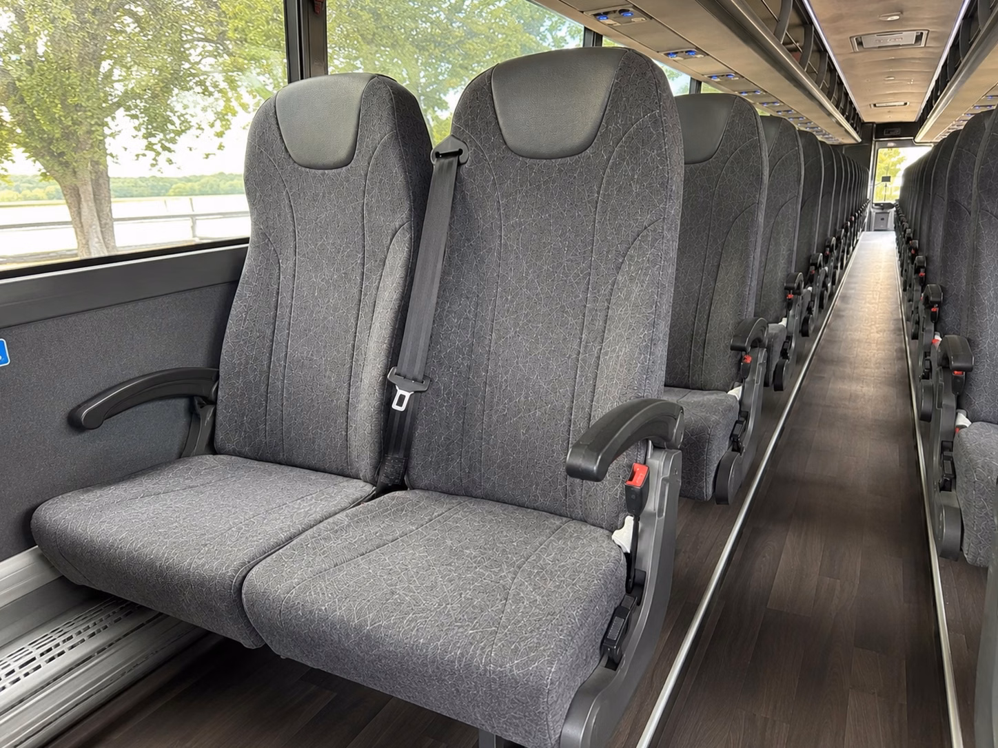 bus type and how it changes charter bus prices in evansville indiana