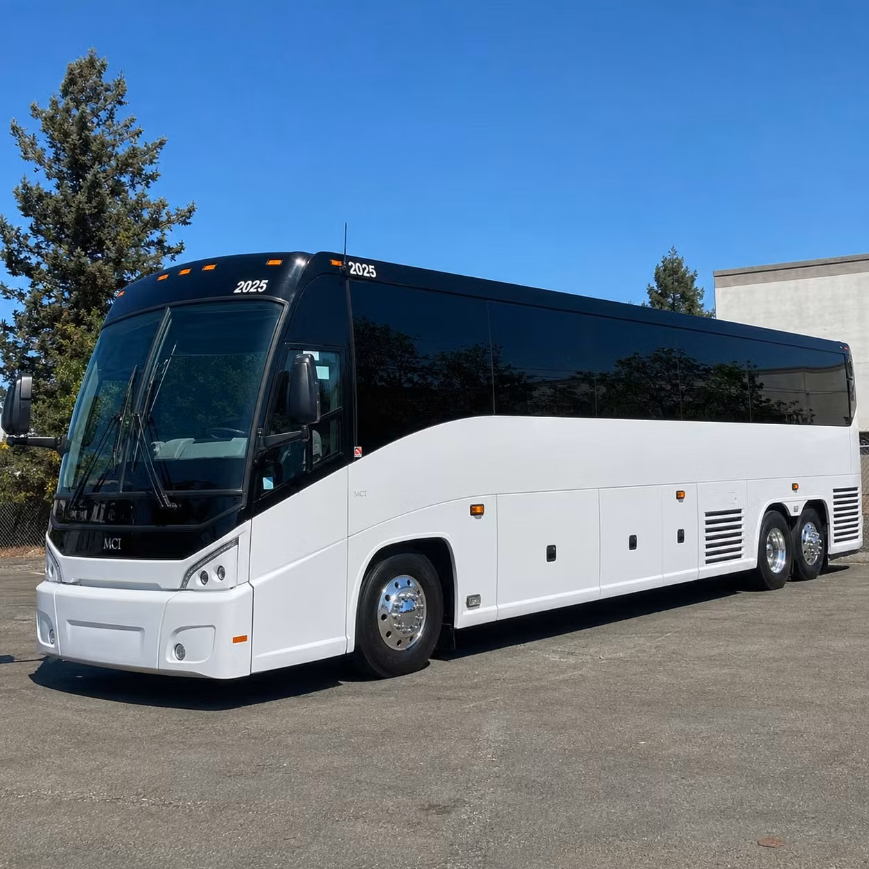 charter buses for field trips to the evansville museum of arts history science