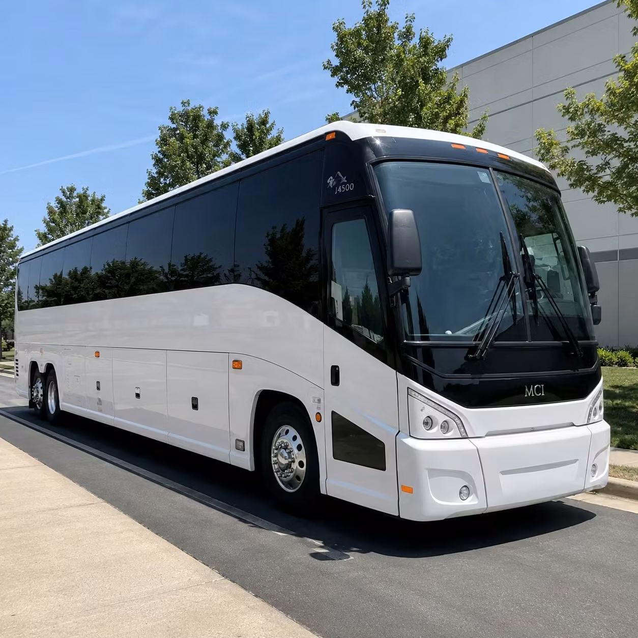 with evansvillecharterbus com renting a long distance bus from evansville has never been simpler